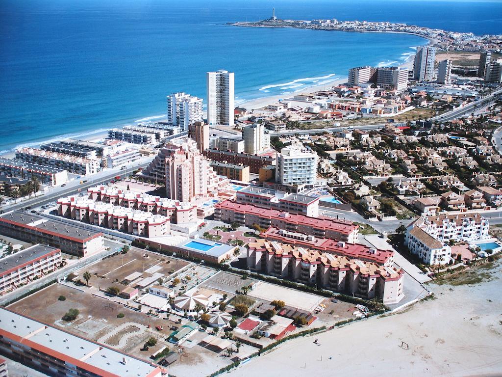 Apartamentos Tesy La Manga Ruang foto