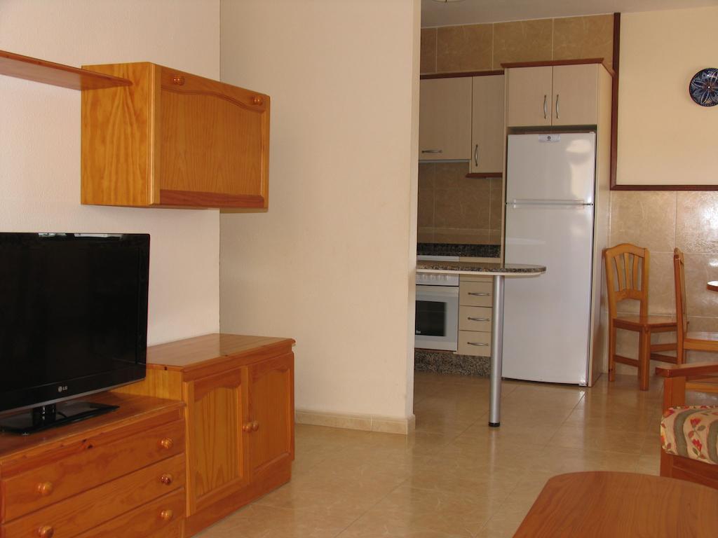 Apartamentos Tesy La Manga Ruang foto