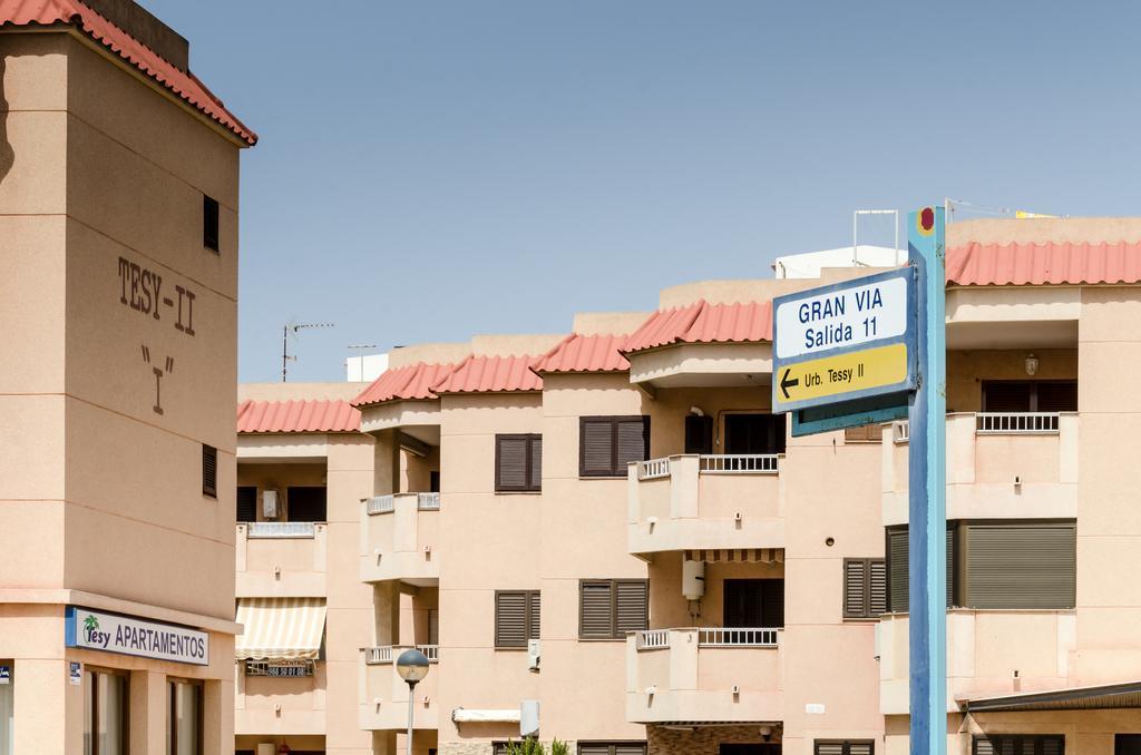 Apartamentos Tesy La Manga Bagian luar foto