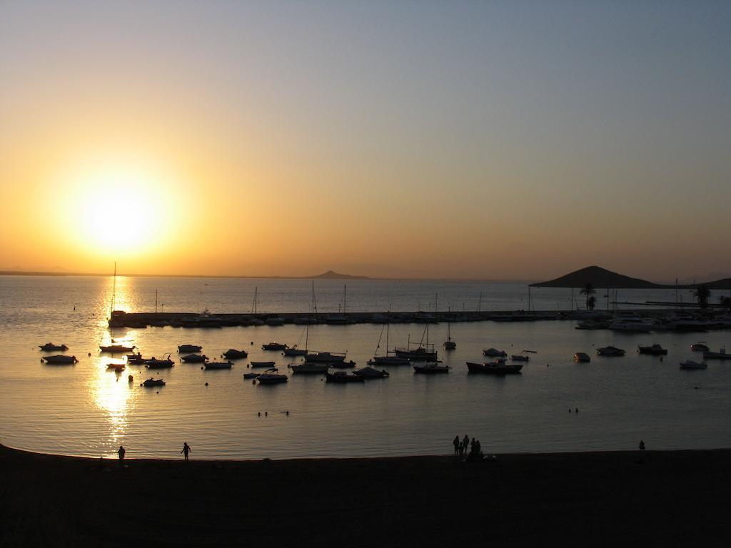 Apartamentos Tesy La Manga Bagian luar foto